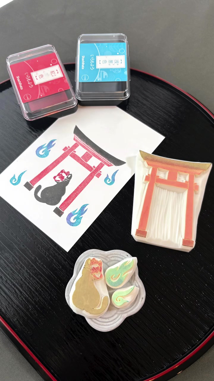 鳥居と黒猫の御朱印作品